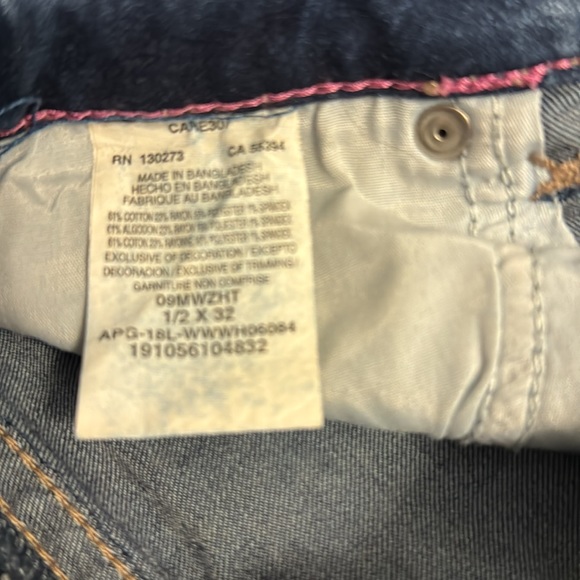 Wrangler Boot Cut Jeans - Picture 4 of 4